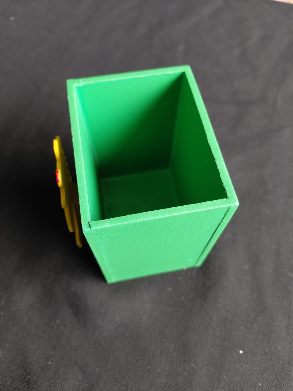 Cute Giraffe Wooden Box - Image 2